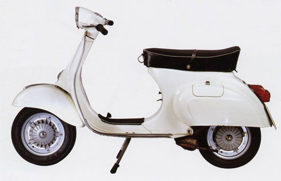 Debutta all&#39;Eicma la nuova Vespa 125Primavera. Pi che con i modelli del passato avr i tratti in comune con la nuova 946. In attesa che vengano svelati i dettagli della nuova due ruote di Pontedera l&#39;occasione  buona per rivedere le tre serie storiche della Primavera a partire dalla prima